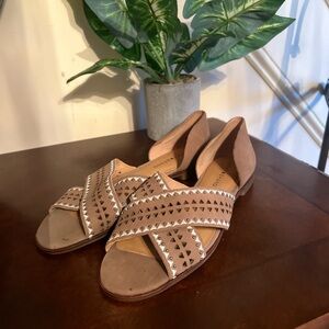 Tan lucky brand sandals